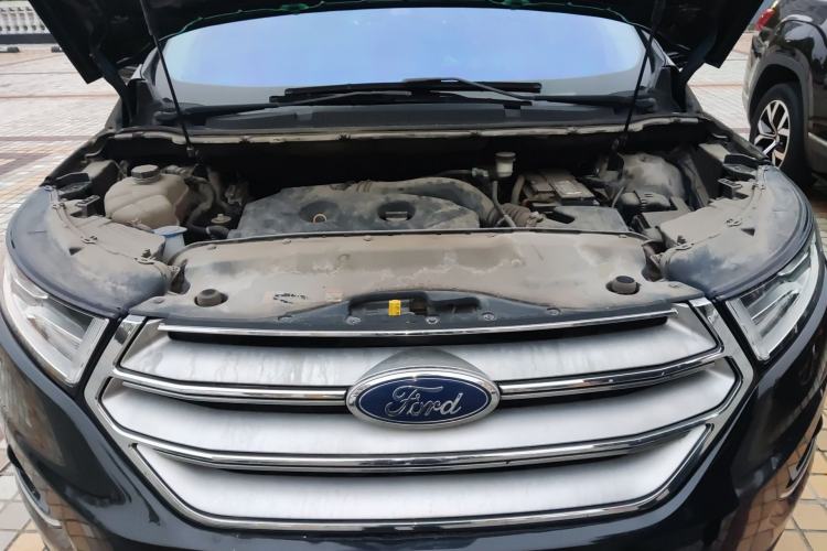 Used Ford Edge 2016 EcoBoost 245 Two-Wheel-Drive Platinum Edition 7-Seater Engine Bay