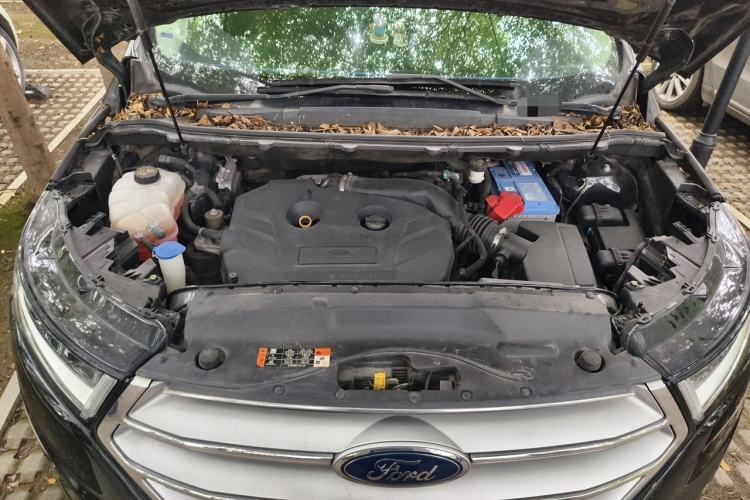 Used Ford Edge 2016 EcoBoost 245 Two-Wheel-Drive Titanium 7-Seater Engine Bay