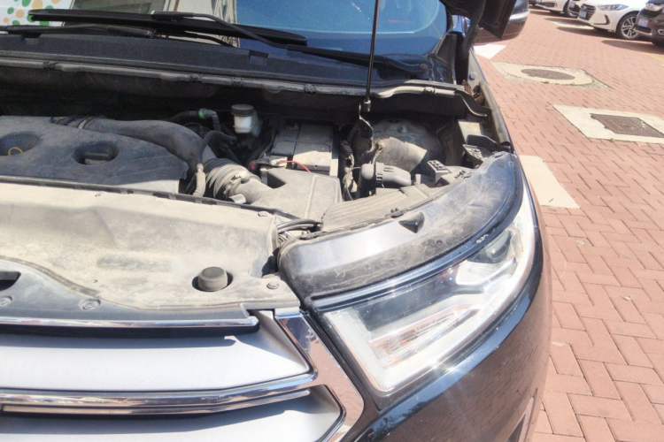 Used Ford Edge 2016 EcoBoost 245 Two-Wheel-Drive Titanium 5-Seater Engine Bay Left