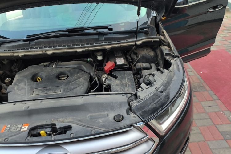 Used Ford Edge 2016 EcoBoost 245 Two-Wheel-Drive Titanium 7-Seater Engine Bay Left
