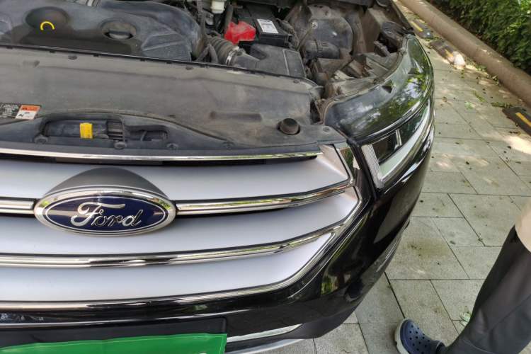 Used Ford Edge 2016 EcoBoost 245 Four-Wheel Drive Titanium Edition 7-Seater Engine Bay Left