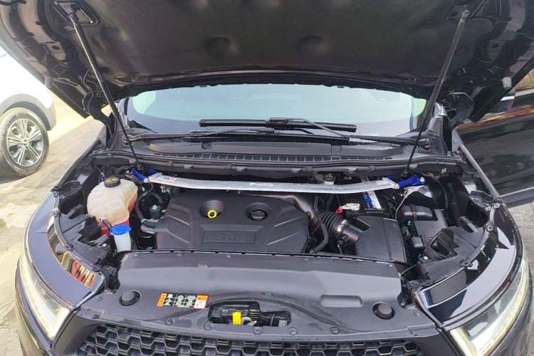 Used Ford Edge 2016 EcoBoost 245 Four-Wheel Drive Titanium 7-Seater Engine Bay