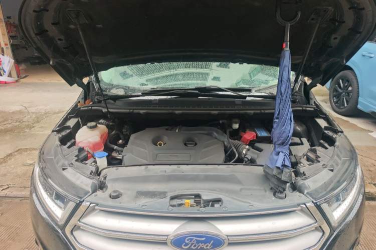 Used Ford Edge 2016 EcoBoost 245 Two-Wheel-Drive Titanium 7-Seater Engine Bay