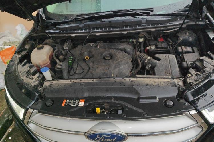 Used Ford Edge 2016 EcoBoost 245 Two-Wheel-Drive Titanium 7-Seater Engine Bay