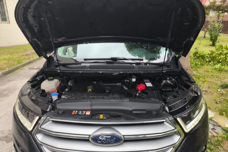 Used Ford Edge 2016 EcoBoost 245 Two-Wheel-Drive Titanium 7-Seater Engine Bay