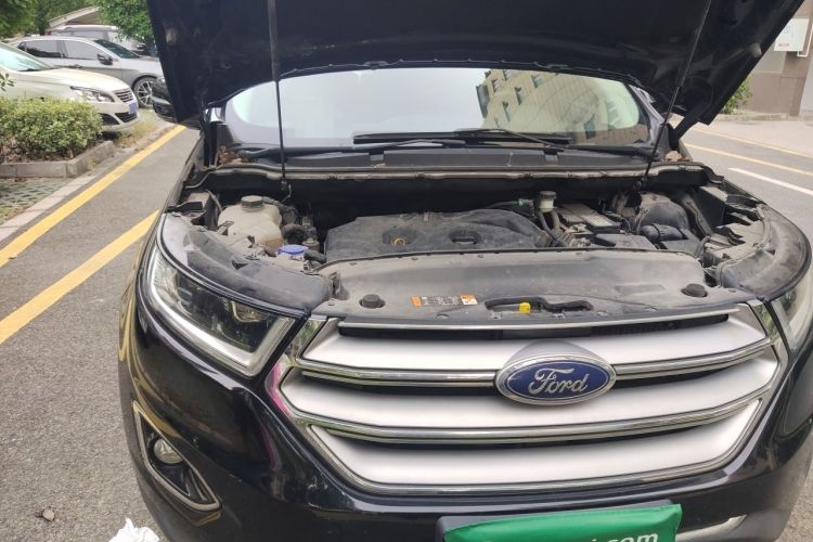Used Ford Edge 2016 EcoBoost 245 Two-Wheel-Drive Titanium 7-Seater Engine Bay Right