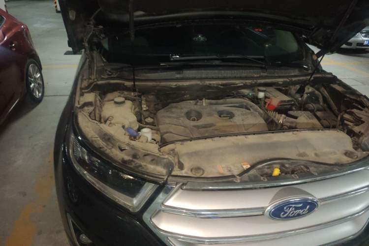 Used Ford Edge 2016 EcoBoost 245 Two-Wheel-Drive Titanium 7-Seater Engine Bay Right