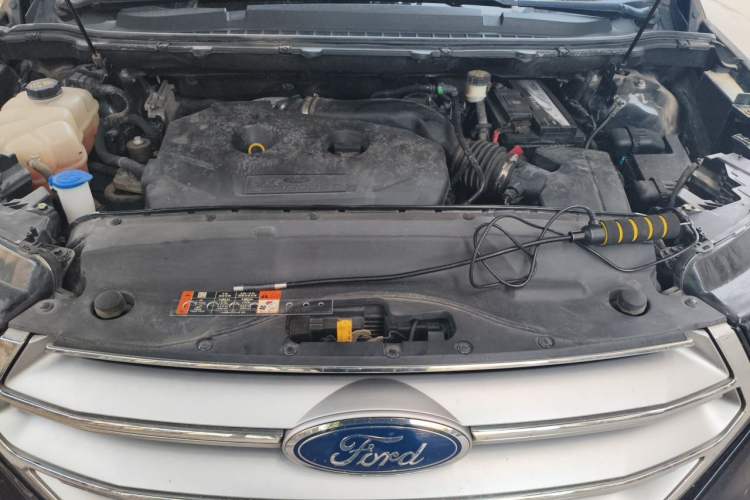 Used Ford Edge 2016 EcoBoost 245 Two-Wheel-Drive Titanium 7-Seater Engine Bay