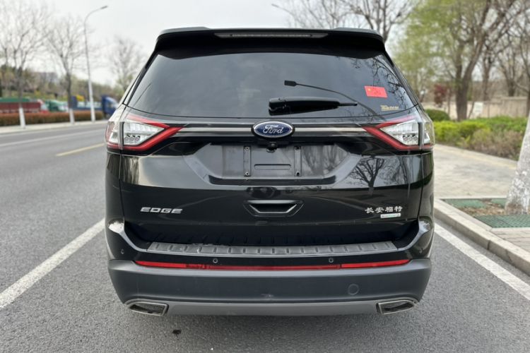 Used Ford Edge 2016 EcoBoost 245 Two-Wheel-Drive Platinum Edition 7-Seater Exterior 1