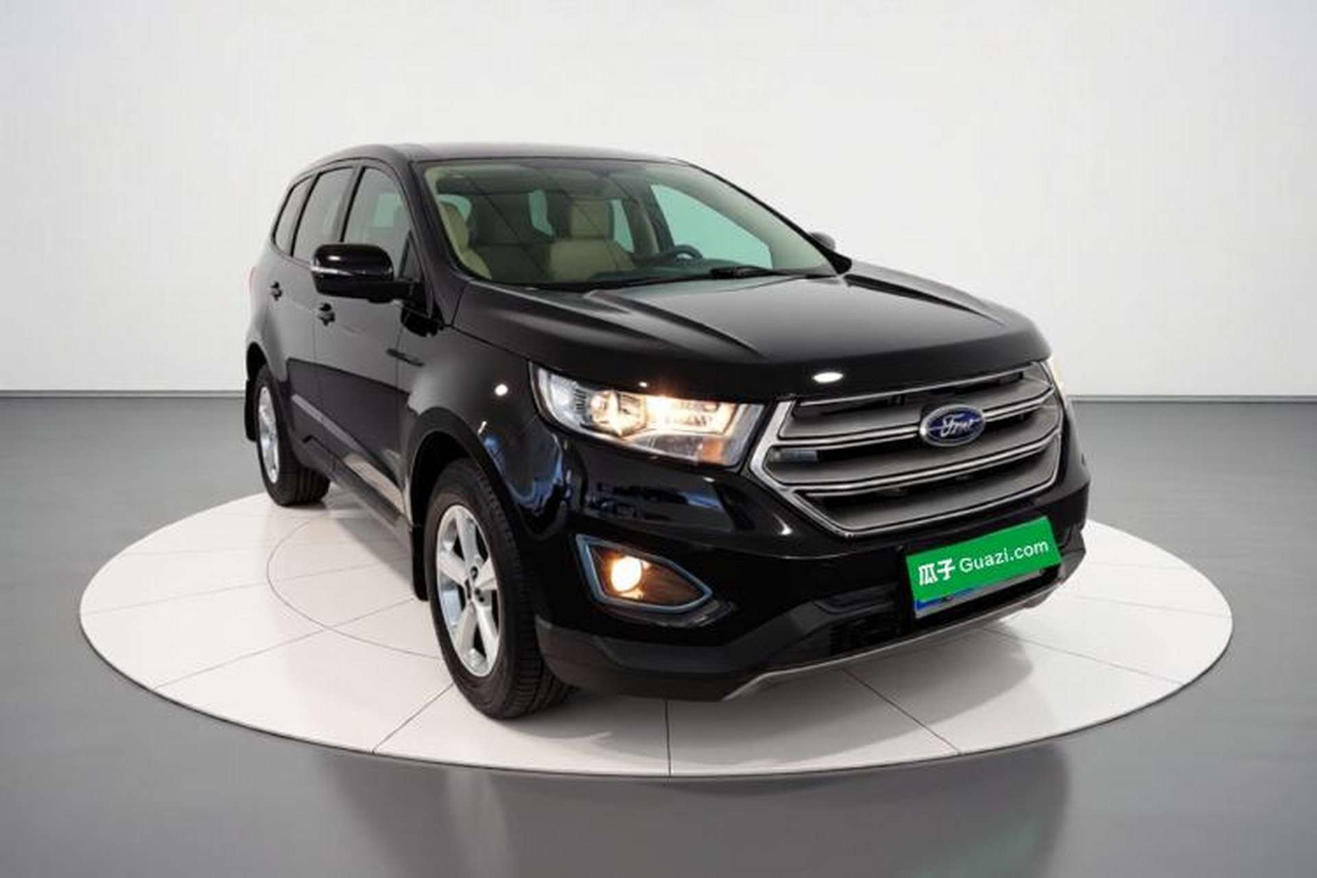Used Ford Edge 2016 EcoBoost 245 Two-Wheel-Drive Titanium 5-Seater Exterior 1