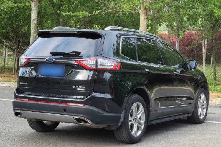 Used Ford Edge 2016 EcoBoost 245 Two-Wheel-Drive Titanium 7-Seater Exterior 2