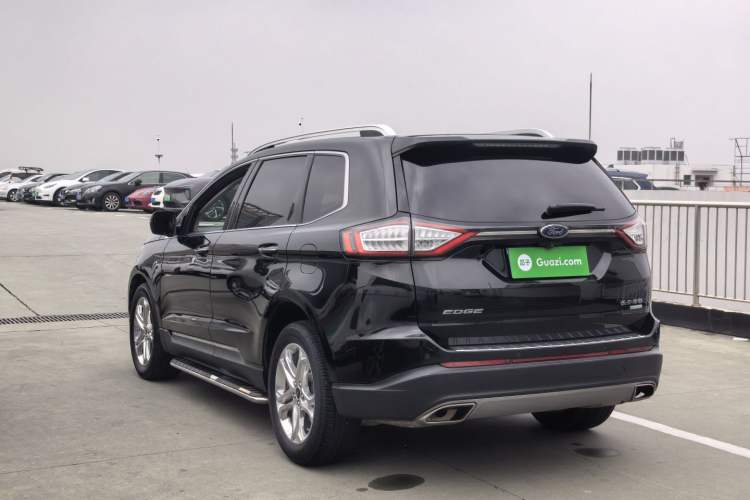 Used Ford Edge 2016 EcoBoost 245 Two-Wheel-Drive Titanium 7-Seater Exterior 3
