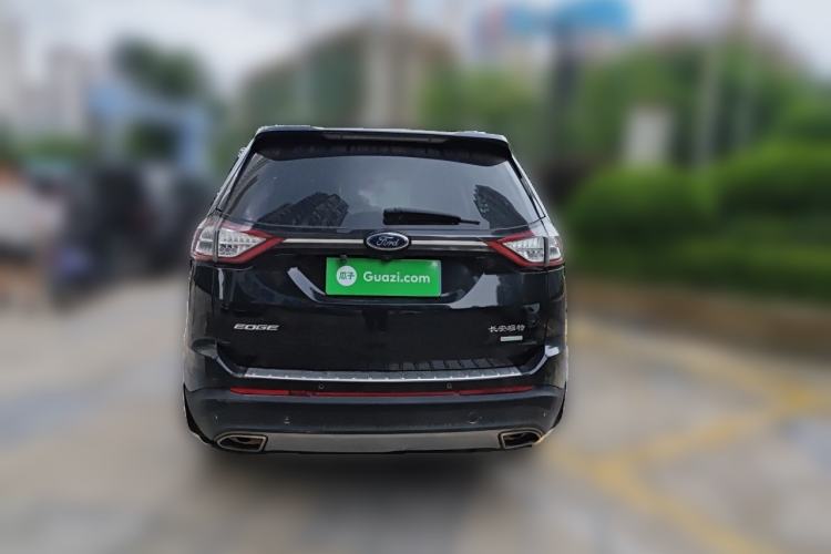 Used Ford Edge 2016 EcoBoost 245 Two-Wheel-Drive Titanium 7-Seater Exterior 4