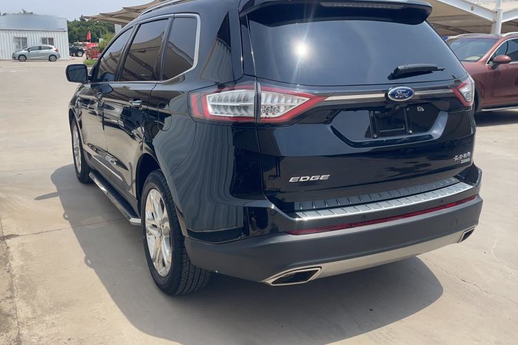 Used Ford Edge 2016 EcoBoost 245 Two-Wheel-Drive Titanium 7-Seater Exterior 5