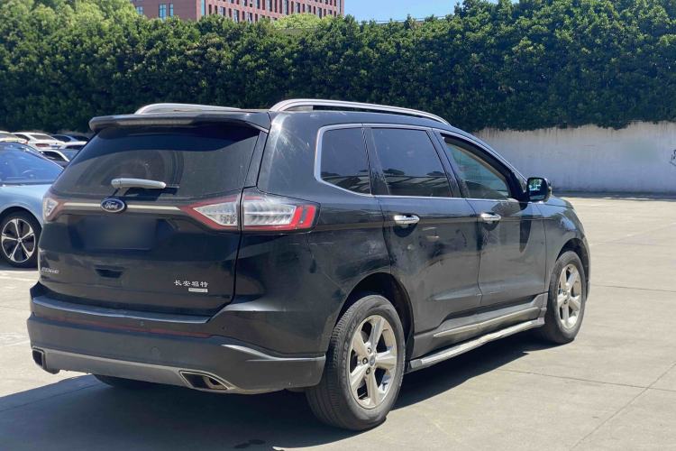 Used Ford Edge 2016 EcoBoost 245 Two-Wheel-Drive Titanium 5-Seater Exterior 5