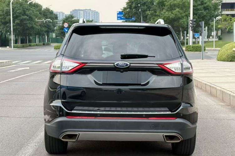 Used Ford Edge 2016 EcoBoost 245 Four-Wheel Drive Titanium 7-Seater Exterior 7