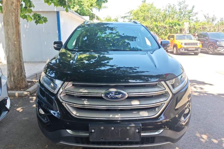 Used Ford Edge 2016 EcoBoost 245 Four-Wheel Drive Titanium Edition 7-Seater Front