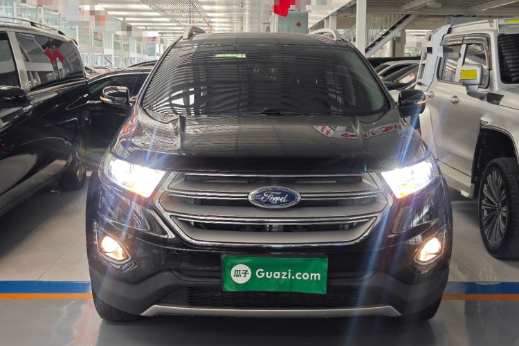 Used Ford Edge 2016 EcoBoost 245 Two-Wheel-Drive Platinum Edition 7-Seater Front