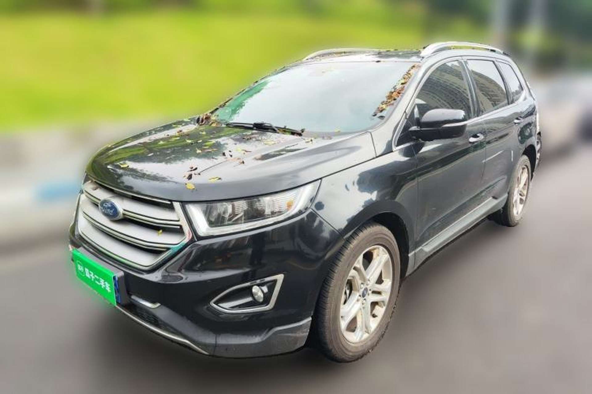 Used Ford Edge 2016 EcoBoost 245 Two-Wheel-Drive Titanium 7-Seater Front Left 45 Deg