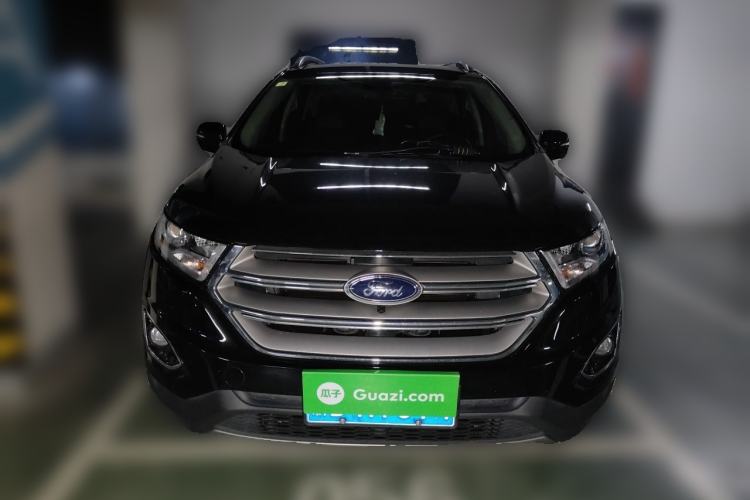 Used Ford Edge 2016 EcoBoost 245 Two-Wheel-Drive Platinum Edition 7-Seater Front