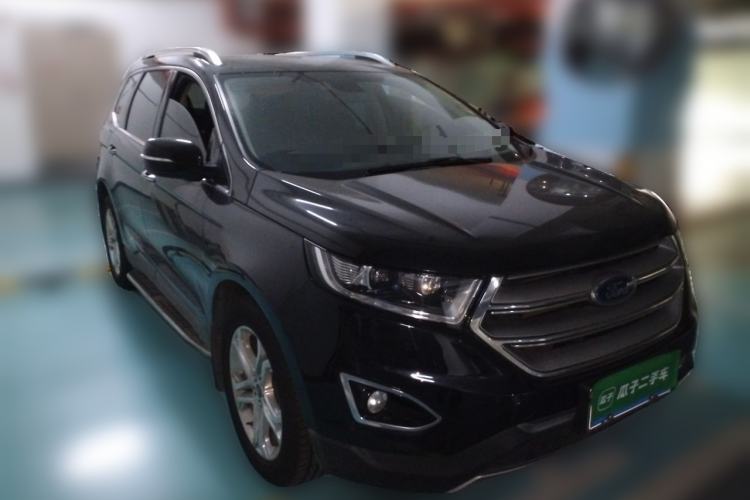 Used Ford Edge 2016 EcoBoost 245 Two-Wheel-Drive Titanium 7-Seater Front Right 45 Deg