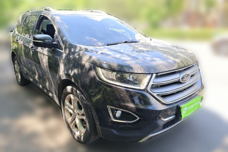 Used Ford Edge 2016 EcoBoost 245 Four-Wheel Drive Titanium Edition 7-Seater Front Right 45 Deg