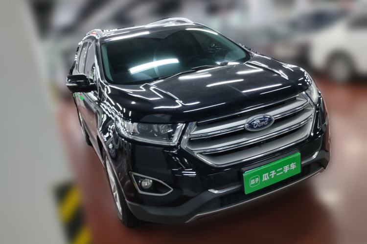 Used Ford Edge 2016 EcoBoost 245 Four-Wheel Drive Titanium Edition 7-Seater Front Right 45 Deg