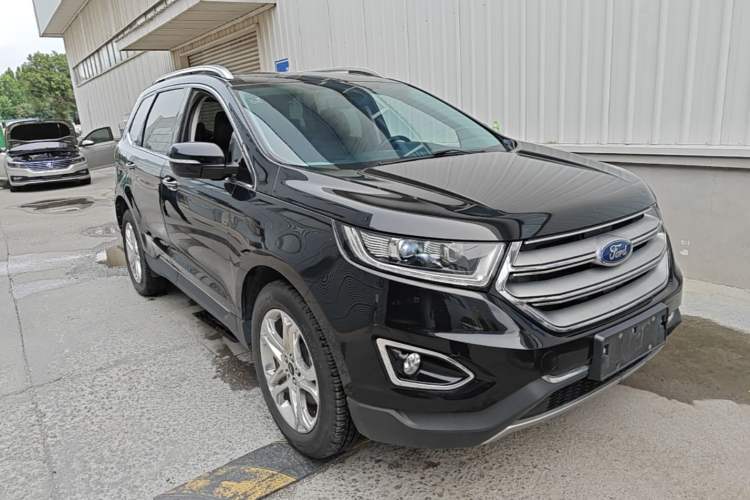 Used Ford Edge 2016 EcoBoost 245 Four-Wheel Drive Titanium Edition 7-Seater Front Right 45 Deg
