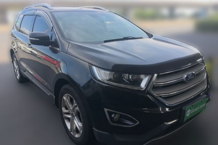 Used Ford Edge 2016 EcoBoost 245 Two-Wheel-Drive Titanium 7-Seater Front Right 45 Deg