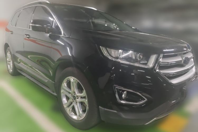 Used Ford Edge 2016 EcoBoost 245 Two-Wheel-Drive Titanium 7-Seater Front Right 45 Deg