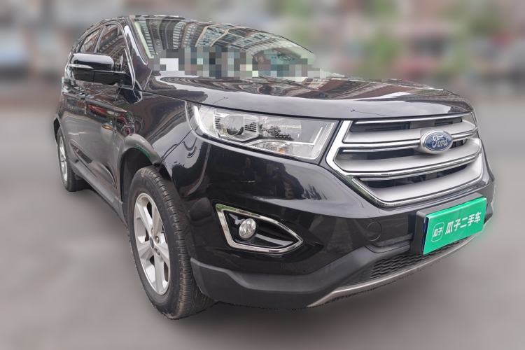Used Ford Edge 2016 EcoBoost 245 Two-Wheel-Drive Titanium 5-Seater Front Right 45 Deg