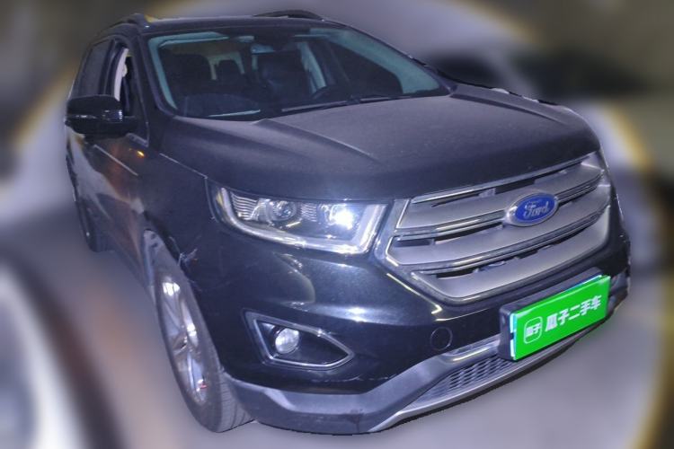 Used Ford Edge 2016 EcoBoost 245 Two-Wheel-Drive Titanium 7-Seater Front Right 45 Deg