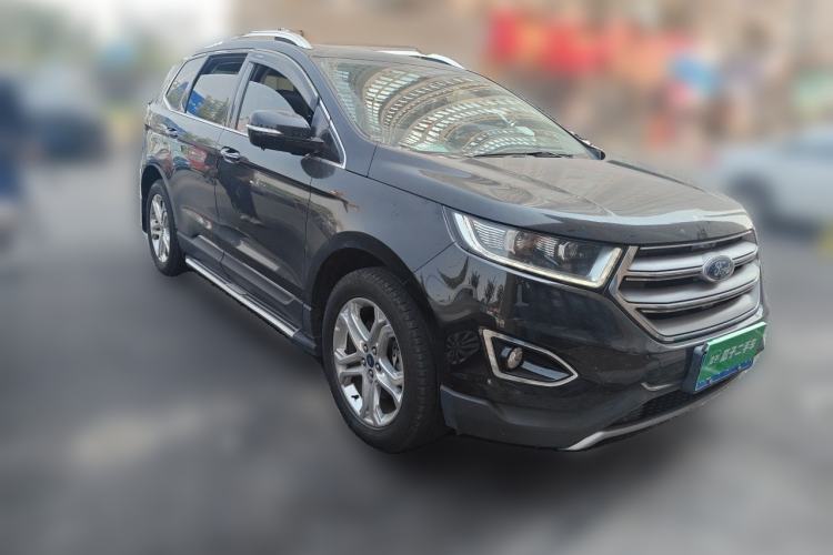 Used Ford Edge 2016 EcoBoost 245 Two-Wheel-Drive Titanium 7-Seater Front Right 45 Deg