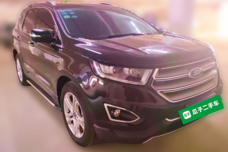 Used Ford Edge 2016 EcoBoost 245 Two-Wheel-Drive Titanium 7-Seater Front Right 45 Deg