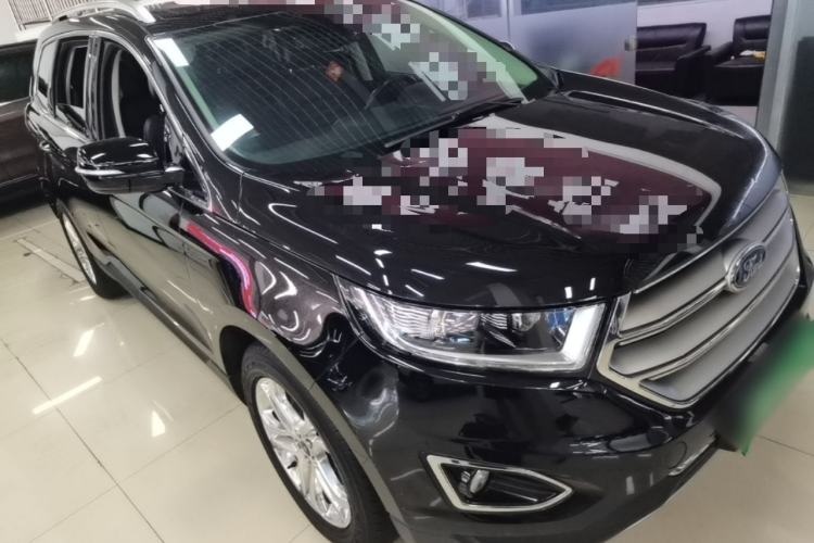 Used Ford Edge 2016 EcoBoost 245 Two-Wheel-Drive Titanium 7-Seater Front Right 45 Deg