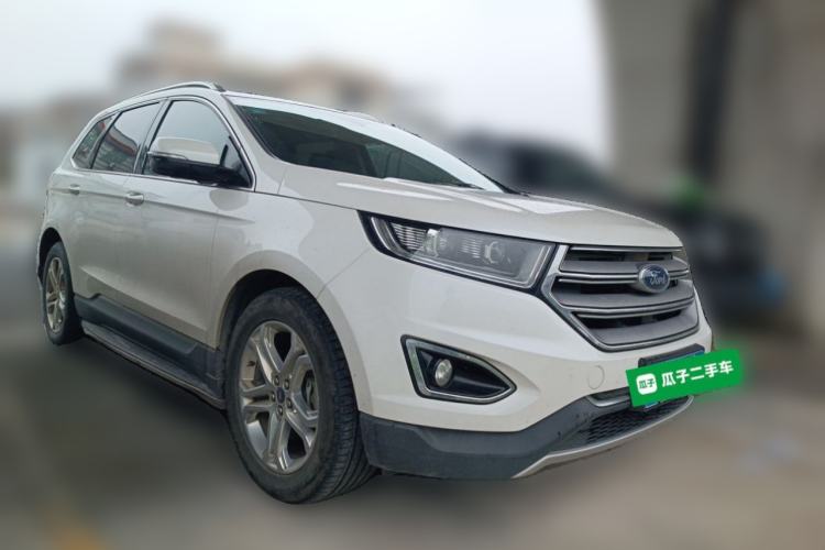 Used Ford Edge 2016 EcoBoost 245 Two-Wheel-Drive Titanium 7-Seater Front Right 45 Deg