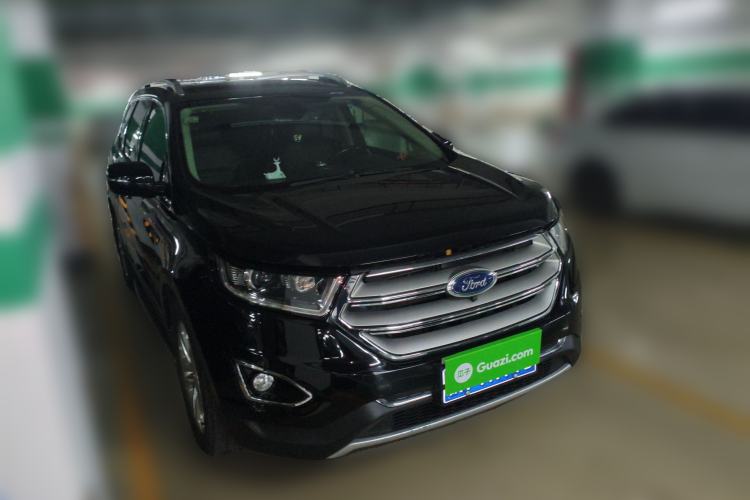 Used Ford Edge 2016 EcoBoost 245 Two-Wheel-Drive Titanium 7-Seater Front Right 45 Deg