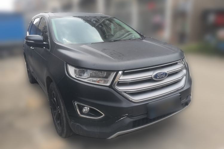Used Ford Edge 2016 EcoBoost 245 Two-Wheel-Drive Titanium 5-Seater Front Right 45 Deg
