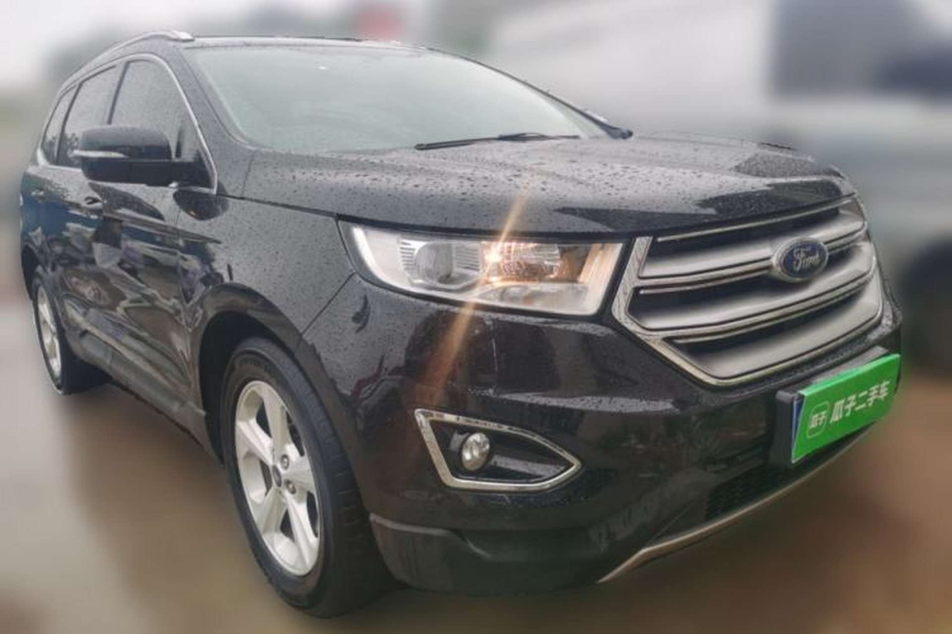 Used Ford Edge 2016 EcoBoost 245 Two-Wheel-Drive Titanium 5-Seater Front Right 45 Deg
