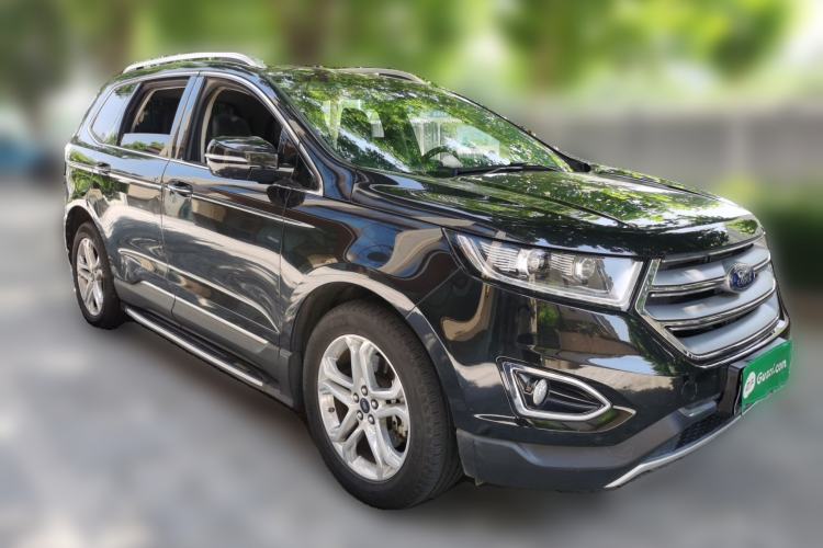 Used Ford Edge 2016 EcoBoost 245 Four-Wheel Drive Titanium Edition 7-Seater Front Right 45 Deg