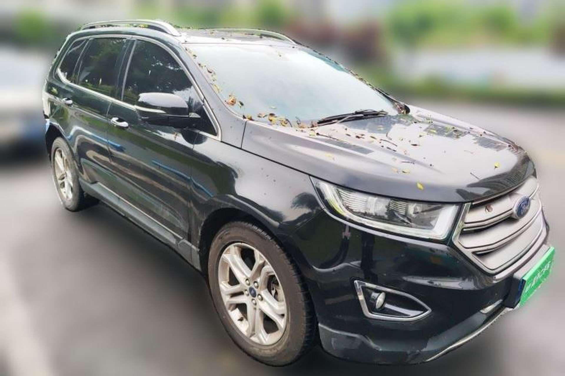 Used Ford Edge 2016 EcoBoost 245 Two-Wheel-Drive Titanium 7-Seater Front Right 45 Deg