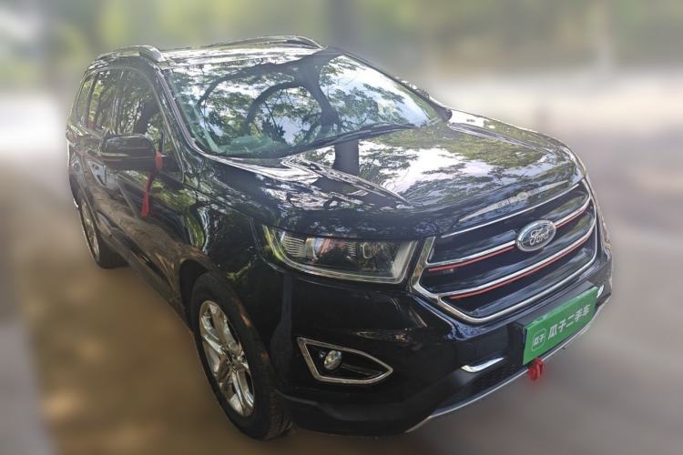 Used Ford Edge 2016 EcoBoost 245 Two-Wheel-Drive Titanium 7-Seater Front Right 45 Deg