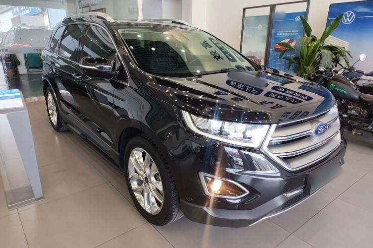 Used Ford Edge 2016 EcoBoost 245 Four-Wheel Drive Titanium 7-Seater Front Right 45 Deg