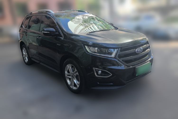 Used Ford Edge 2016 EcoBoost 245 Two-Wheel-Drive Titanium 7-Seater Front Right 45 Deg