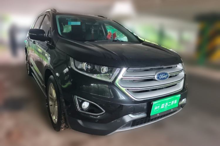 Used Ford Edge 2016 EcoBoost 245 Two-Wheel-Drive Titanium 7-Seater Front Right 45 Deg