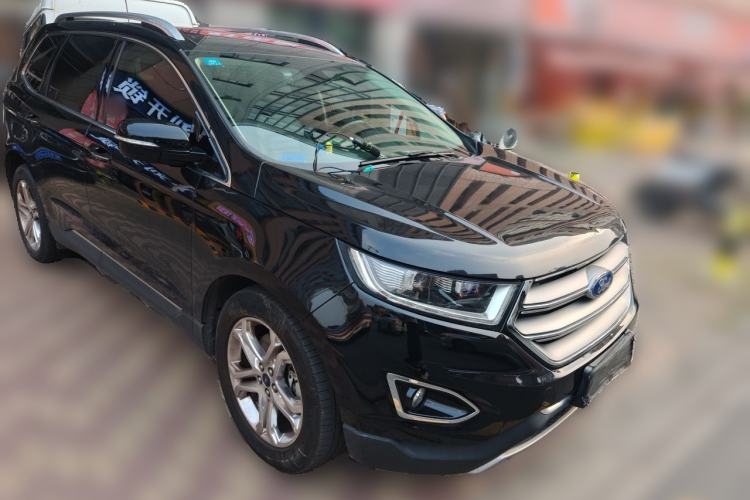 Used Ford Edge 2016 EcoBoost 245 Two-Wheel-Drive Titanium 7-Seater Front Right 45 Deg
