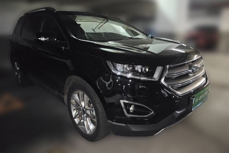 Used Ford Edge 2016 EcoBoost 245 Four-Wheel Drive Titanium 7-Seater Front Right 45 Deg