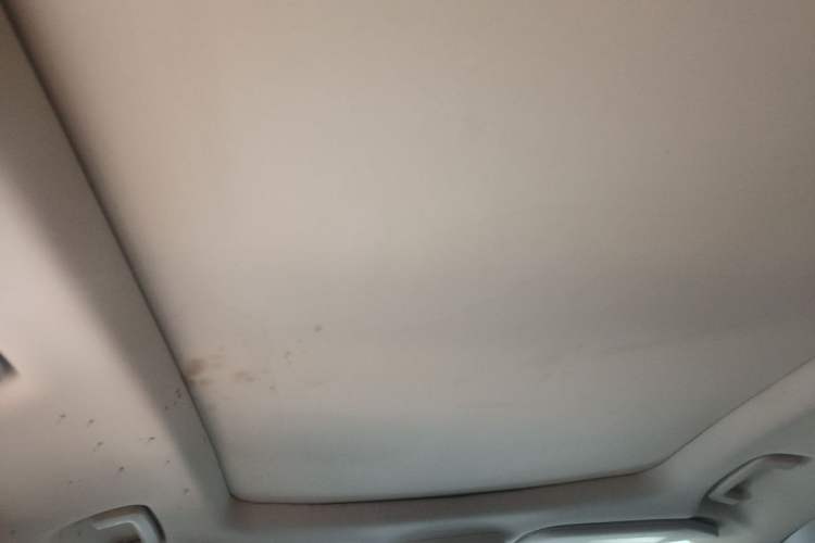 Used Ford Edge 2016 EcoBoost 245 Four-Wheel Drive Titanium 7-Seater Headliner