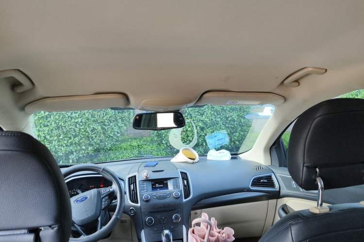 Used Ford Edge 2016 EcoBoost 245 Two-Wheel-Drive Titanium 5-Seater Headliner