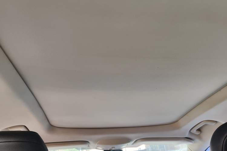 Used Ford Edge 2016 EcoBoost 245 Four-Wheel Drive Titanium Edition 7-Seater Headliner